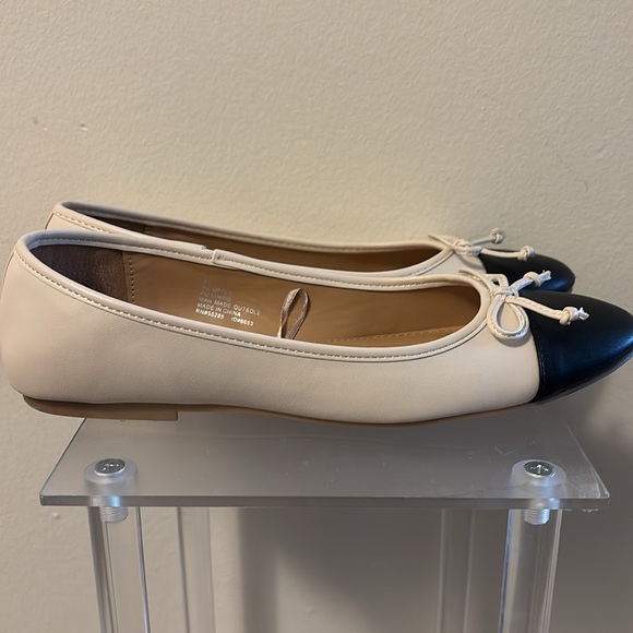 Express Black and Cream Flats with Bow Detail - Picture 10 of 13